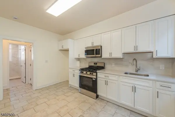 137 Hammond Ave, Passaic City, NJ 07055