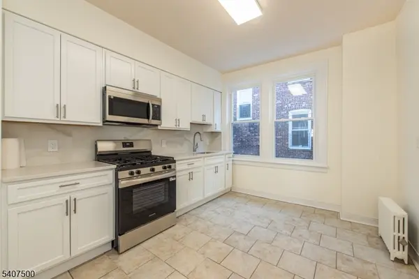 137 Hammond Ave, Passaic City, NJ 07055