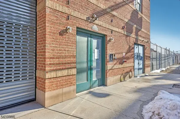 15-19 Tichenor Ln #407, Newark City, NJ 07114