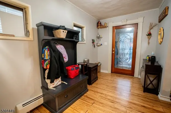 390 Forest St, Kearny Town, NJ 07032