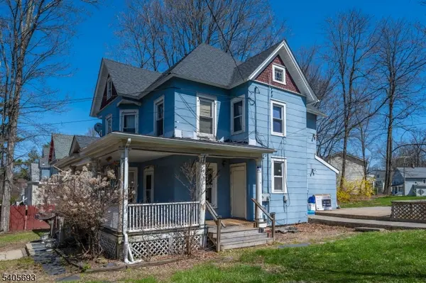 223 Main St, Newton Town, NJ 07860