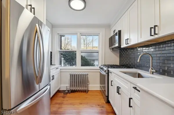 50 Center St, Chatham Boro, NJ 07928