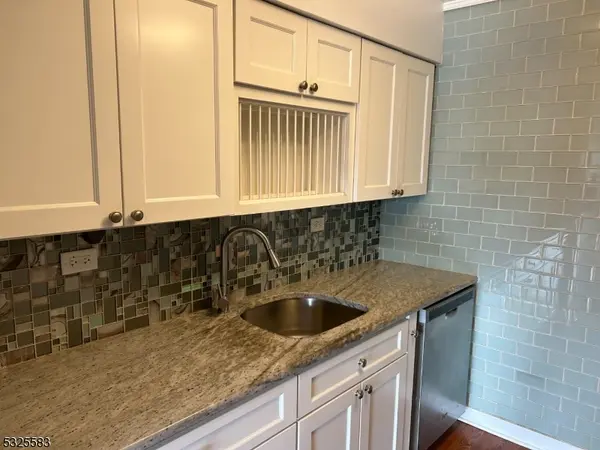 300 Main St #405, Little Falls Twp., NJ 07424