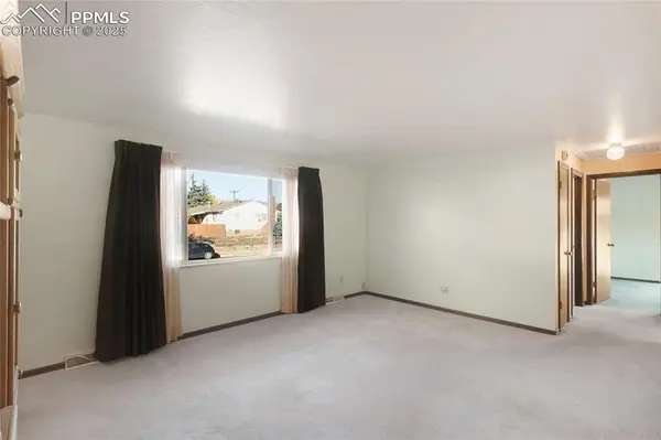 1531 Swope AVE, Colorado Springs, CO 80909