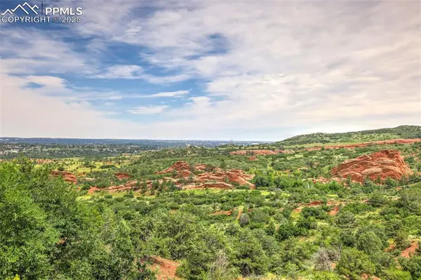 223 Crystal Hills BLVD, Manitou Springs, CO 80829