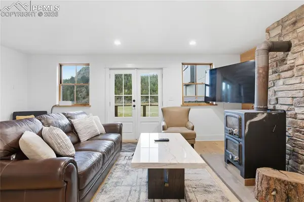 1636 Lakemoor DR, Florissant, CO 80816