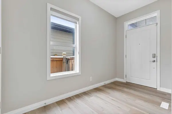 26 Marquis HTS SE, Calgary, AB T3M 1X6