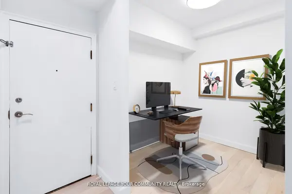 10 Queens Quay W #2402, Toronto C01, ON M5J 2R9