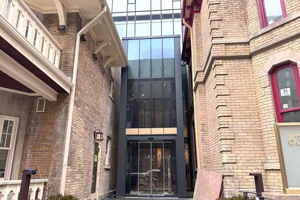 634 Church ST #2511, Toronto C08, ON M4Y 2G3