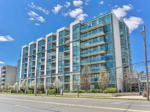 3830 Bathurst ST #512, Toronto C06, ON M3H 6C5