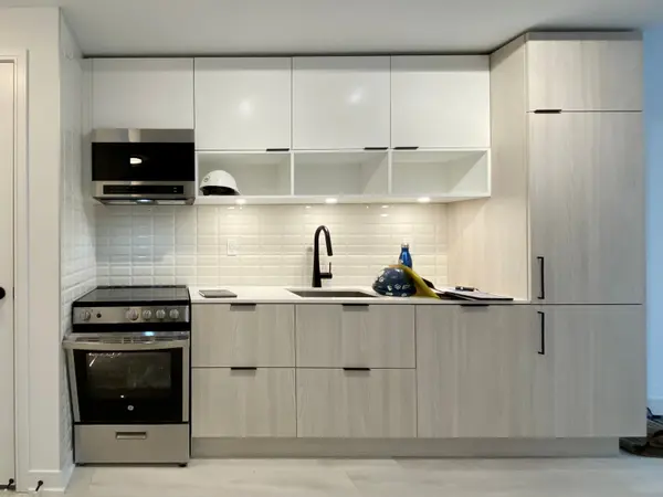 35 Rolling Mills RD #S312, Toronto C08, ON M5A 0V6