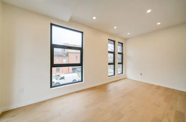 78 Gladstone AVE #UNIT 2, Toronto C01, ON M6J 3K8