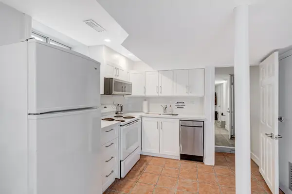 559 Delaware AVE N #Lower, Toronto C02, ON M6H 2V3