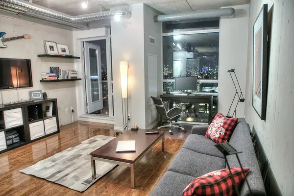 150 Sudbury ST #1806, Toronto C01, ON M6J 3S8