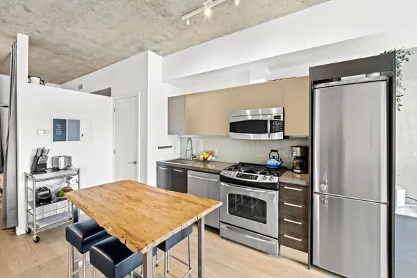 25 Stafford ST #613, Toronto C01, ON M5V 0G3