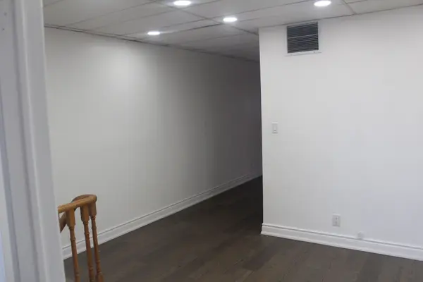 1887 Lawrence AVE E #A, Toronto E04, ON M1R 2Y3