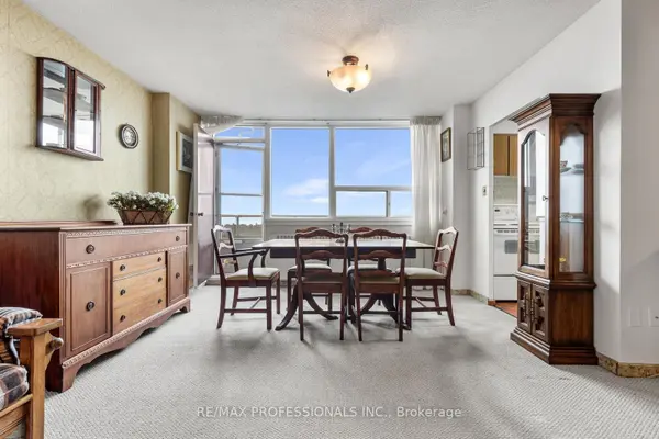 180 Markham RD #1704, Toronto E08, ON M1M 2Z9