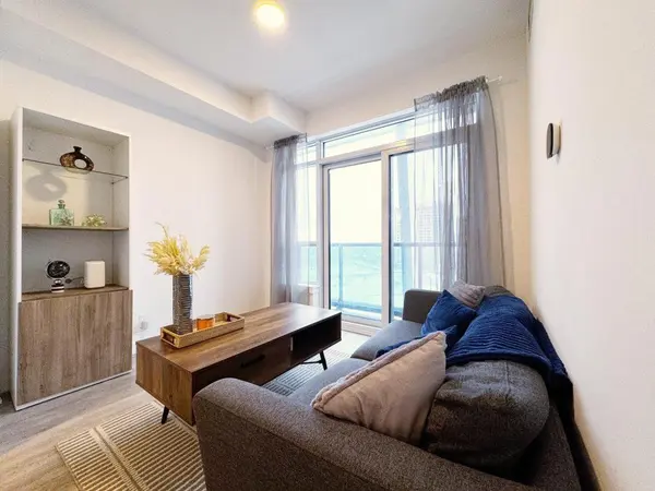 50 Upper Mall WAY #628, Vaughan, ON L4J 0L8