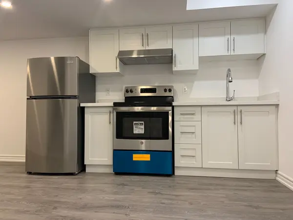 68 Drizzel CRES #Bsmt, Richmond Hill, ON L4E 1G8