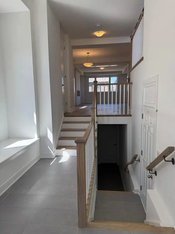 38 Suzuki ST, Barrie, ON L9J 0Y8