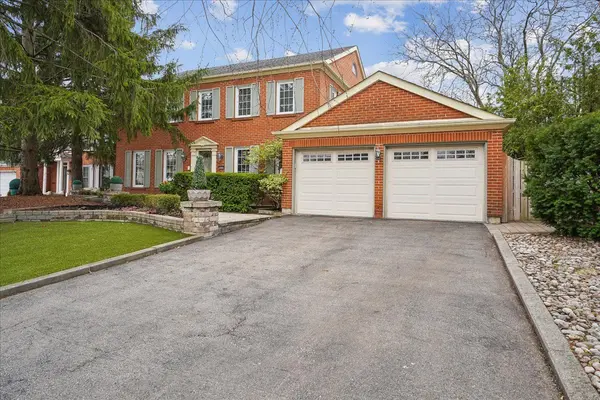 3459 Pitch Pine CRES, Mississauga, ON L5L 1P9