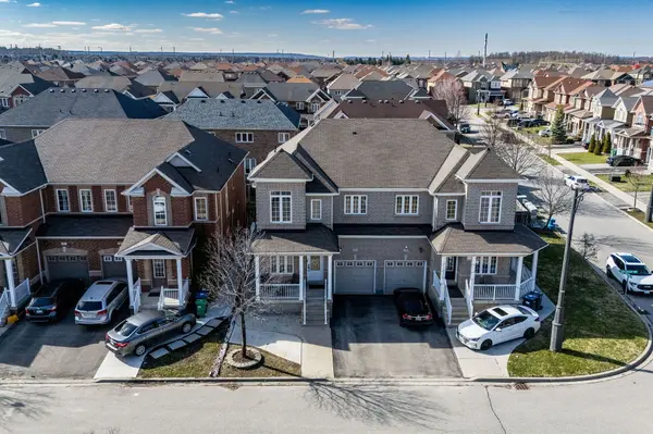 4 Callalily RD, Brampton, ON L7A 0M1