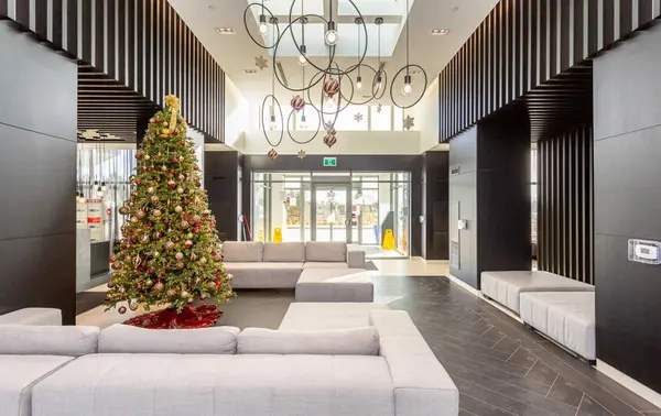 4699 Glen Erin DR #909, Mississauga, ON L6M 2E5