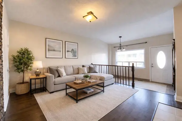 268 Silverthorn AVE, Toronto W03, ON M6N 3K4