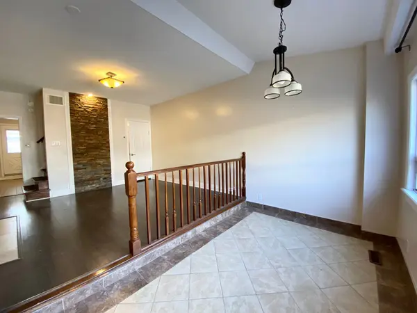 268 Silverthorn AVE, Toronto W03, ON M6N 3K4