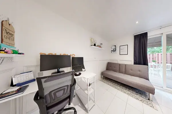 120 Ellerslie RD, Brampton, ON L6T 4C3