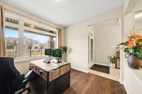 1089 Apolune ST, Barrhaven, ON K2J 6N8