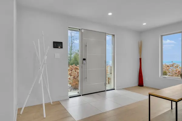 434 Front RD, Norfolk, ON N0E 1P0