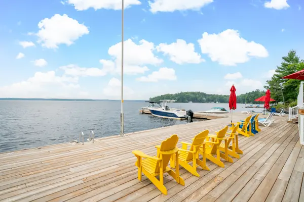 1869 Muskoka Road HWY 118 N/A W #BTV-E106, Muskoka Lakes, ON P1L 1W8