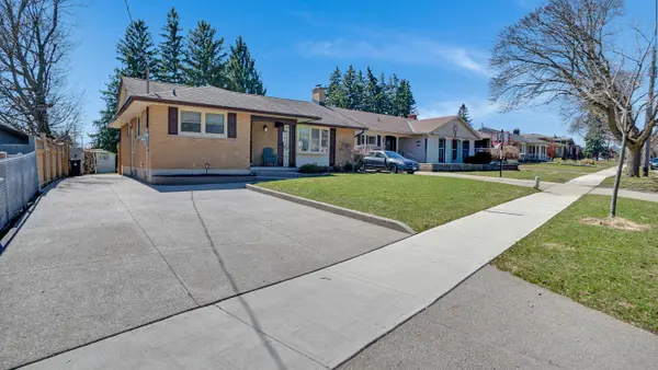 159 Elkington DR, Kitchener, ON N2B 1S1