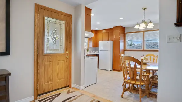 159 Elkington DR, Kitchener, ON N2B 1S1