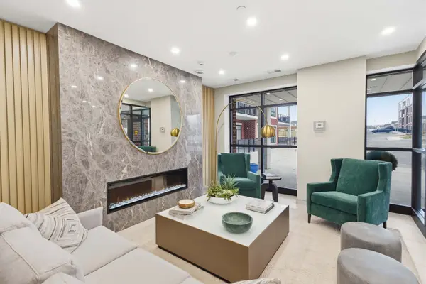 1975 Fountain Grass DR #105, London South, ON N6K 0M3