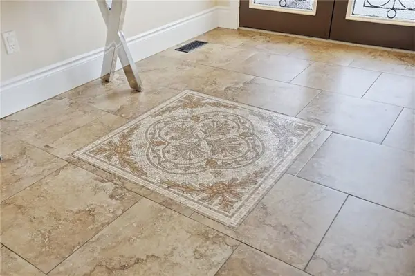 223 Annabelle ST, Hamilton, ON L9C 3T8