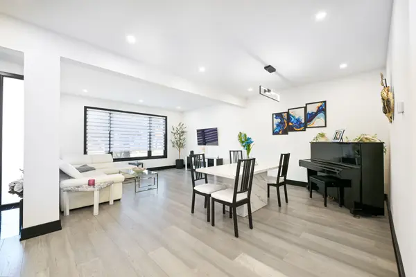 374 Highway 8 N/A, Hamilton, ON L8G 1E8