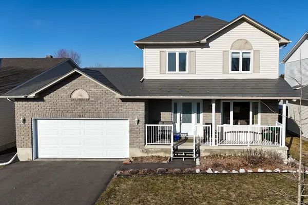 106 Lachaine ST, Russell, ON K0A 3H0