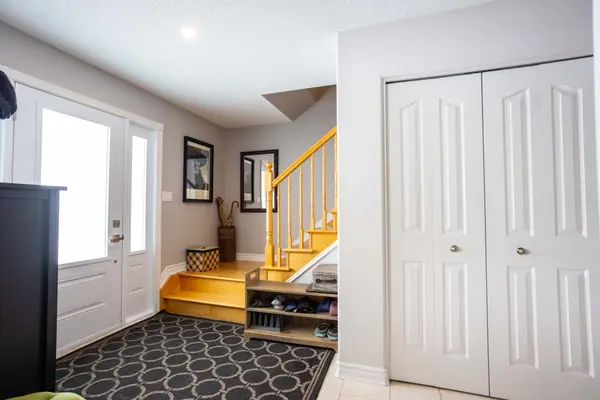 106 Lachaine ST, Russell, ON K0A 3H0