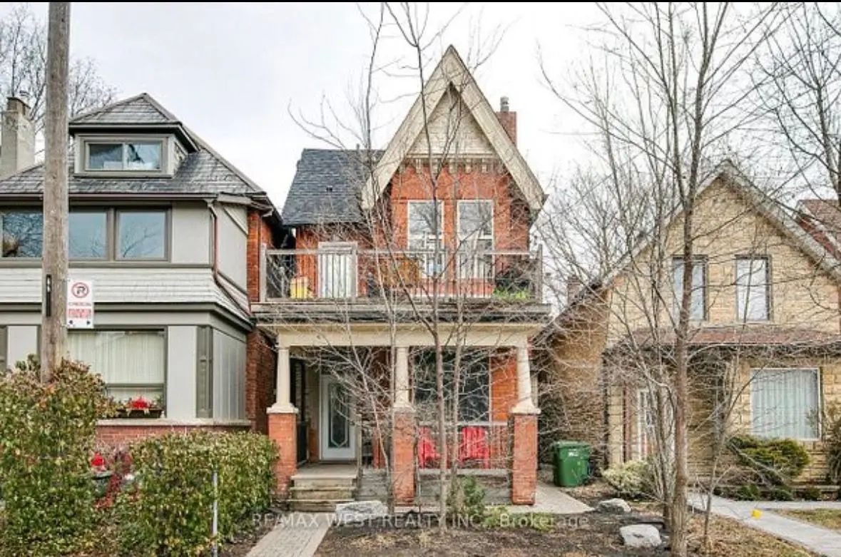 299 Pacific AVE #3, Toronto W02, ON M6P 2P8
