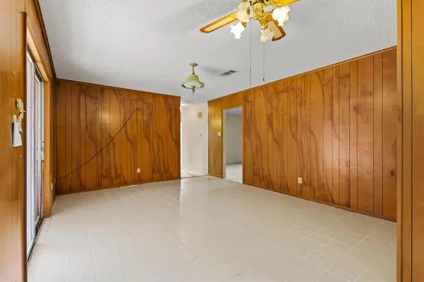 905 Seymore Circle, Denison, TX 75020