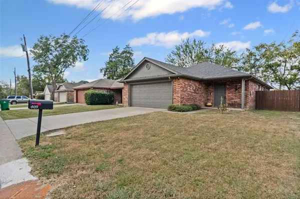 409 Grayson Court, Joshua, TX 76058