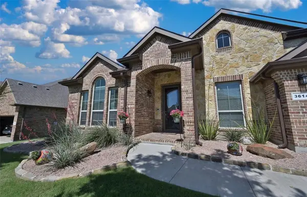 3614 Brighton Drive, Midlothian, TX 76065