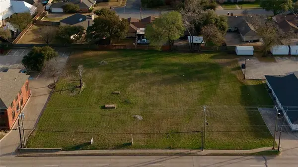 3208 W Park Row Drive, Pantego, TX 76013