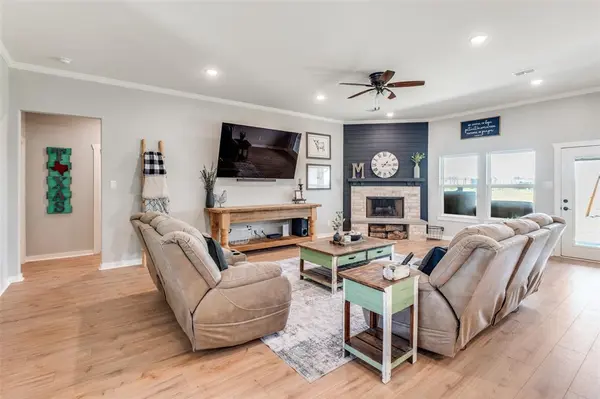 2340 County Road 1104, Cleburne, TX 76031