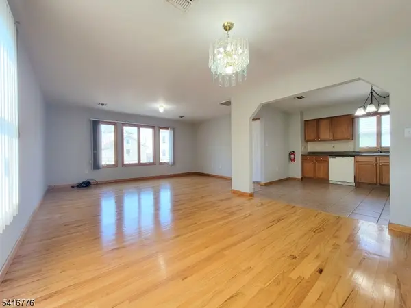 430 Elm St, Kearny Town, NJ 07032