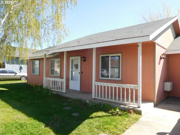 180 NE 15TH AVE, Milton Freewater, OR 97862