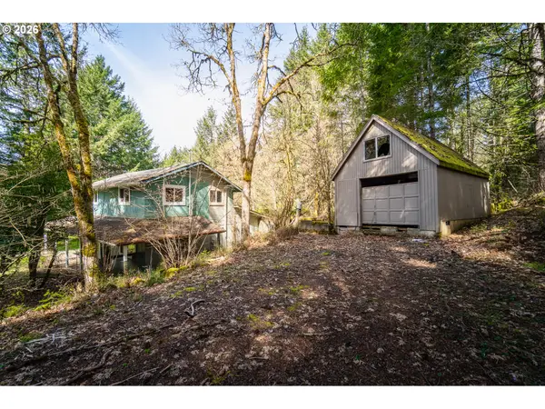 23939 RAZE RD, Elmira, OR 97437