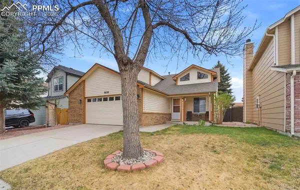 6858 Sproul LN, Colorado Springs, CO 80918